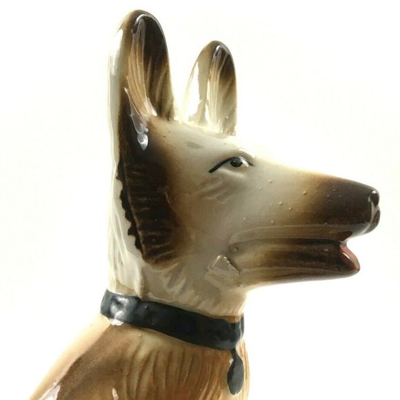 Vintage Brazilian Porcelain Figurine:  German Shepherd. 8 x 5 inches. VGC! - Picture 4 of 7
